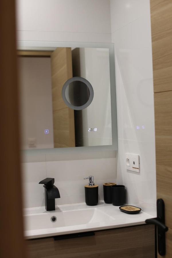 Atelier Chaleureux 40M2 - Proche Cdg Parc Des Expo Apartment Tremblay-en-France Екстериор снимка