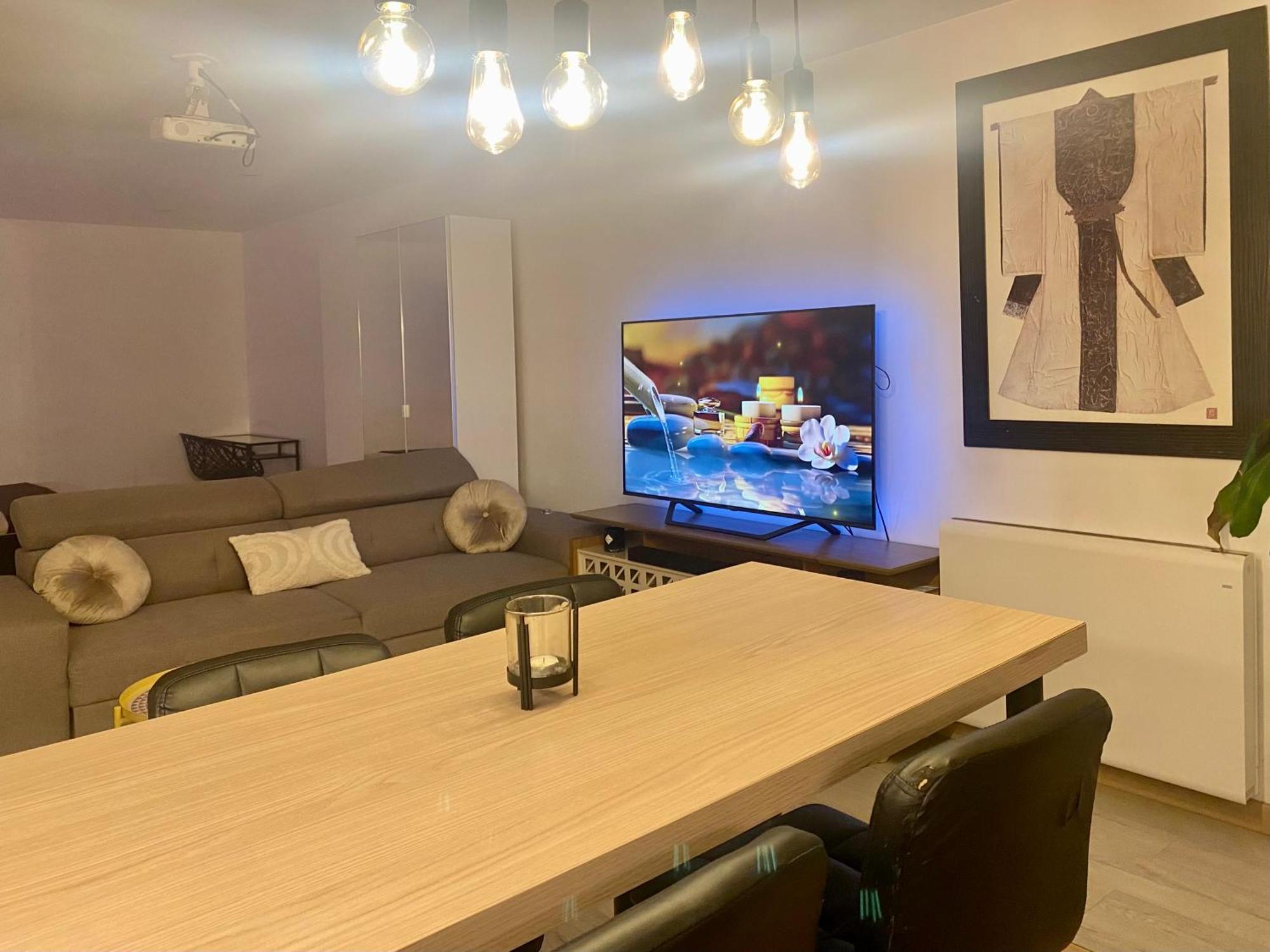 Atelier Chaleureux 40M2 - Proche Cdg Parc Des Expo Apartment Tremblay-en-France Екстериор снимка